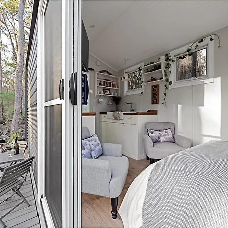 Luxury Tiny Homes In The Forest Rosa Glen Exterior photo