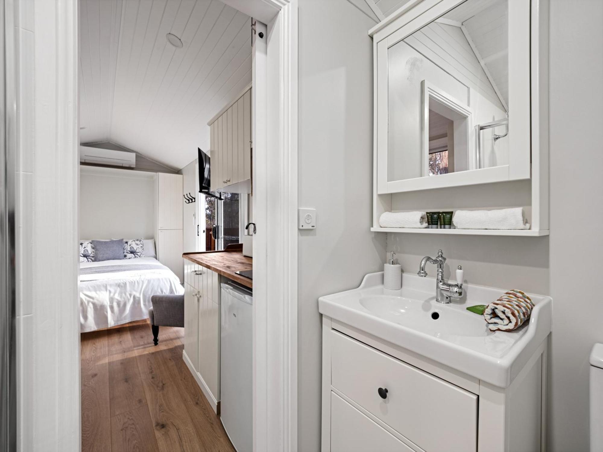 Luxury Tiny Homes In The Forest Apartment